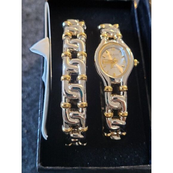 Vintage Joan Rivers Gold and Silver Tone Watch and matching bracelet New - Picture 4 of 4